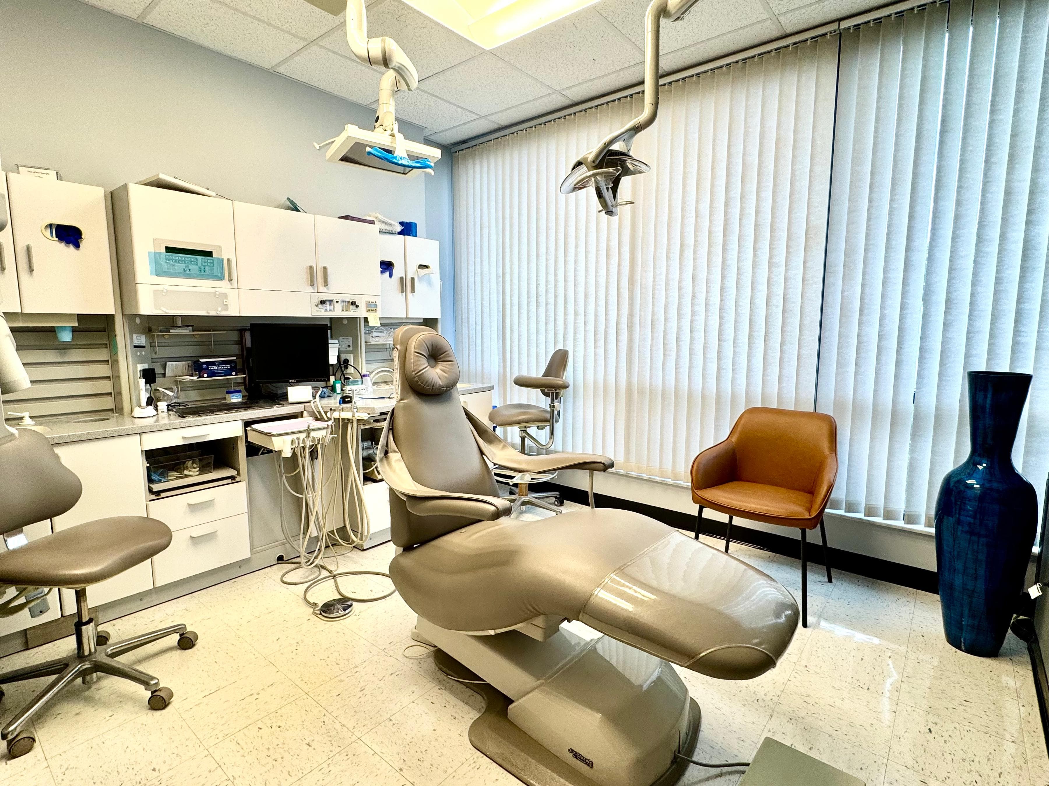 Dental operatory room 2